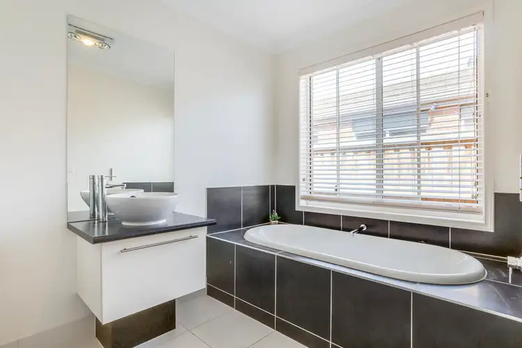 Fifth view of Homely house listing, 95 Isabella Way, Tarneit VIC 3029