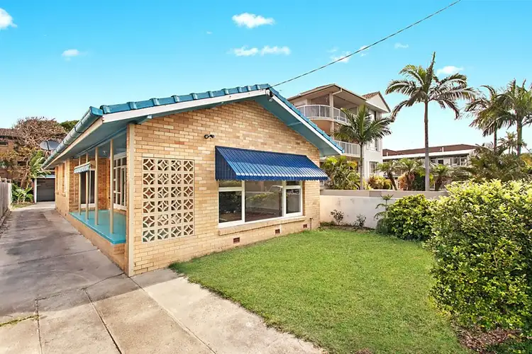 22 Peerless Avenue, Mermaid Beach QLD 4218