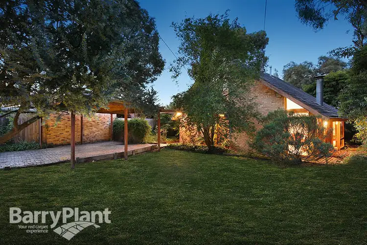 27 Foster Crescent, Knoxfield VIC 3180