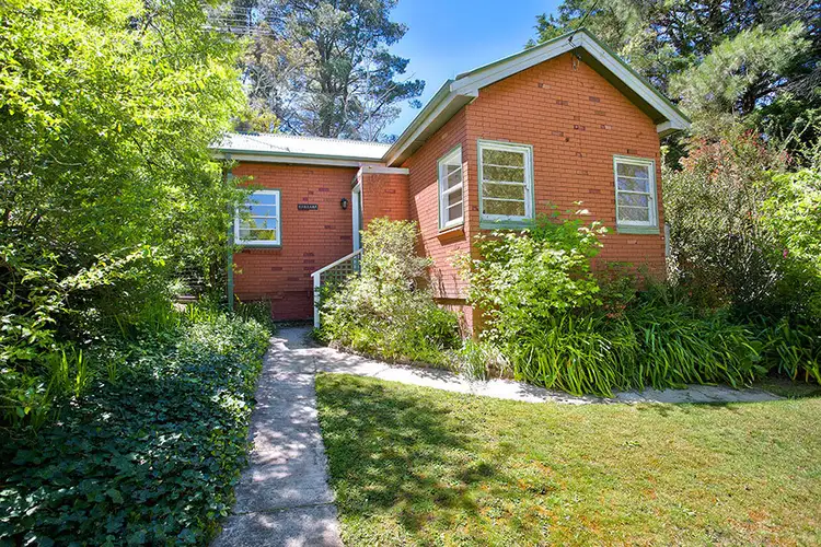 6 Albert Street, Leura NSW 2780
