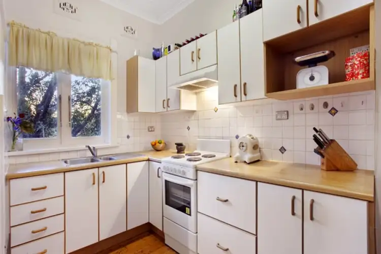 Fourth view of Homely unit listing, 2/81 Francis Street, Bondi Beach NSW 2026