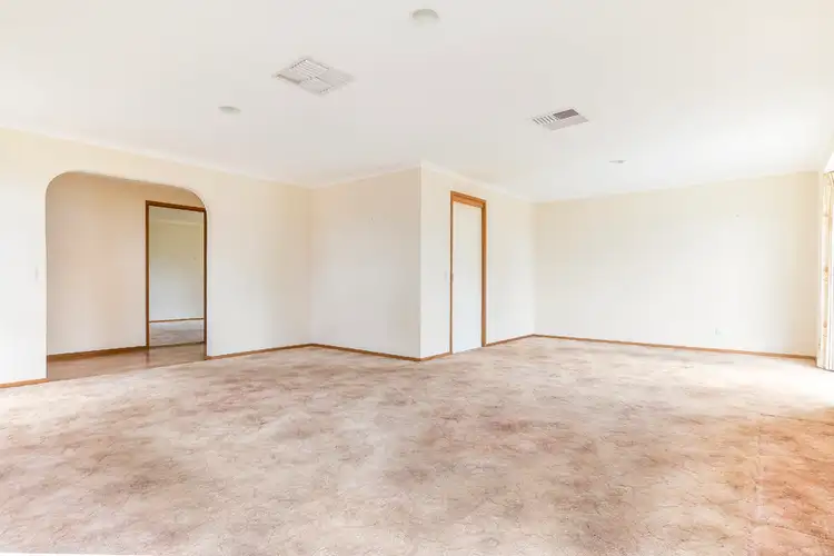 Fifth view of Homely house listing, 10 Peter Pan Place, Bacchus Marsh VIC 3340