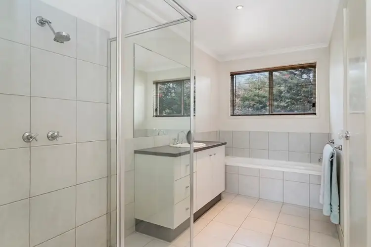 Fifth view of Homely townhouse listing, 4 Cottage Crescent, East Bendigo VIC 3550