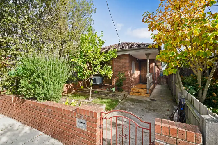 14 James Street, Seddon VIC 3011