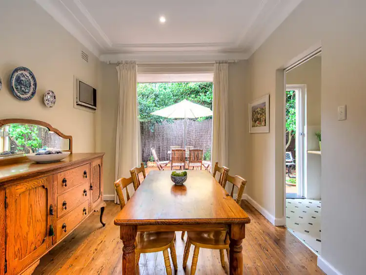 22 Shinfield Avenue, St Ives NSW 2075