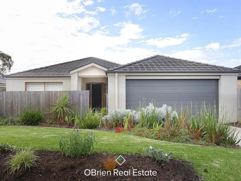Main view of Homely house listing, 2 Dominic Mews, Somerville VIC 3912