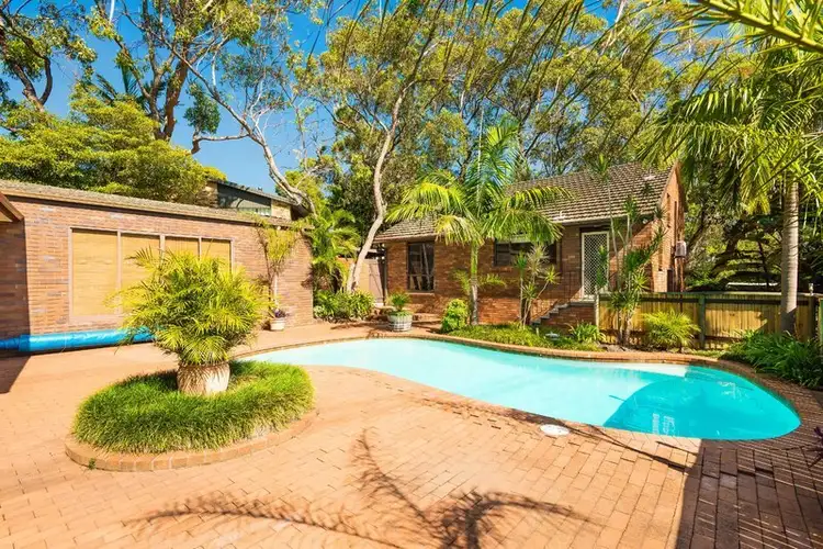 4 Pierce Place, Bonnet Bay NSW 2226