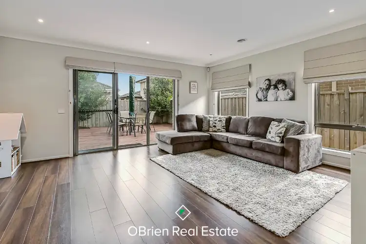 Fifth view of Homely house listing, 8 Torrens Terrace, Sandhurst VIC 3977