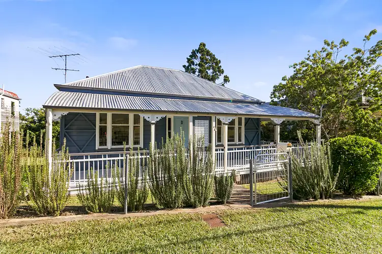 7 Omar Street, West Ipswich QLD 4305