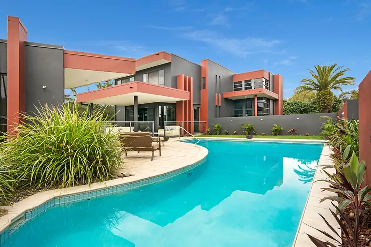 16 Marina Boulevard, Banksia Beach QLD 4507