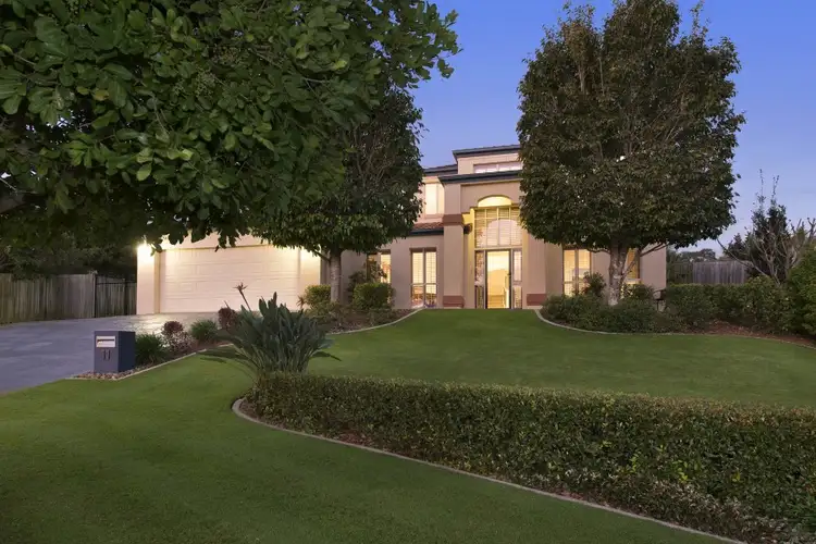 11 Cedar Close, Mackenzie QLD 4156