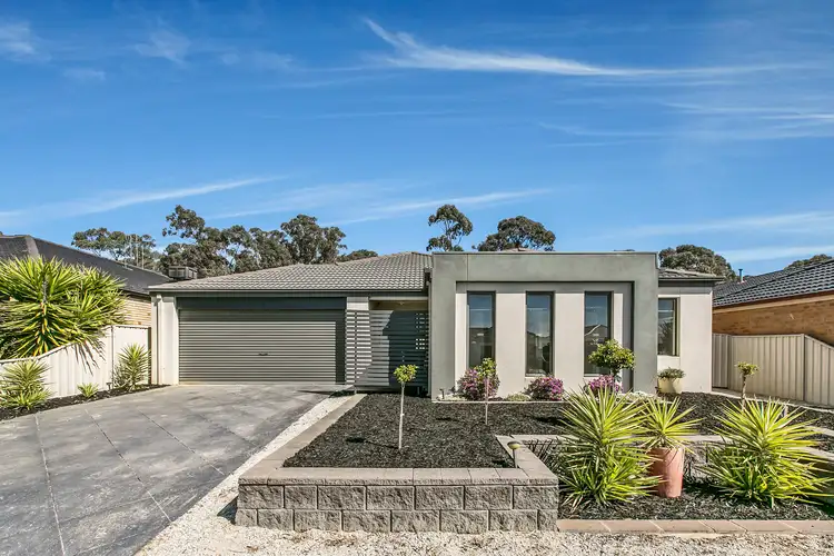 32 Peacock Drive, Epsom VIC 3551