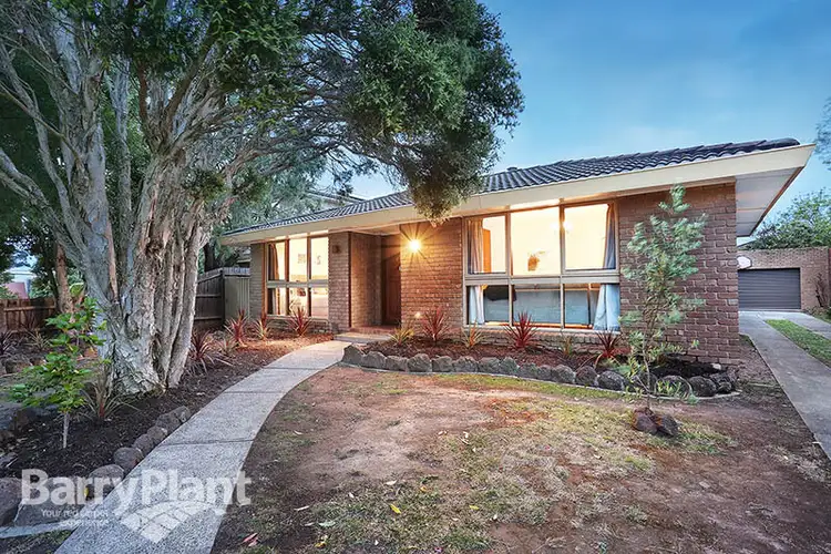 19 Thornley Close, Ferntree Gully VIC 3156
