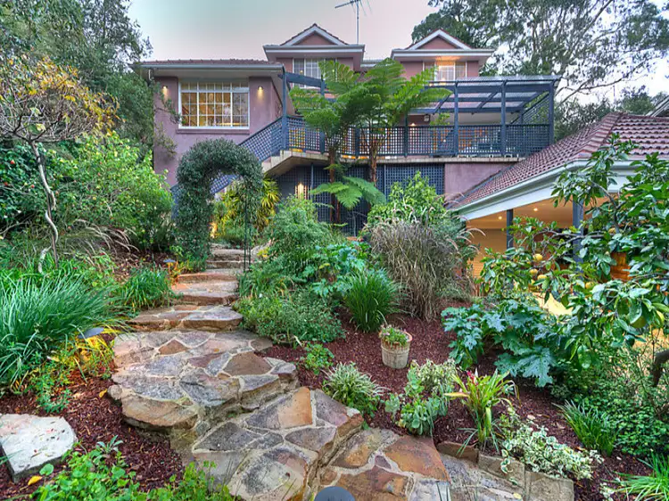 10 Larnock Avenue, Pymble NSW 2073