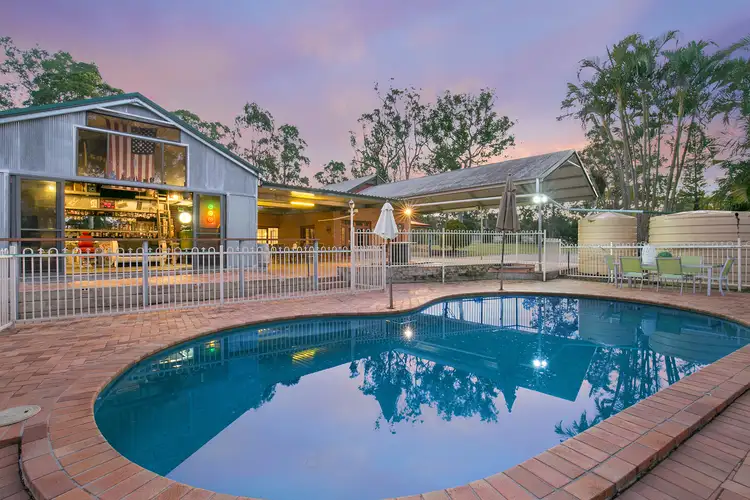 1-13 Dee Court, Carbrook QLD 4130