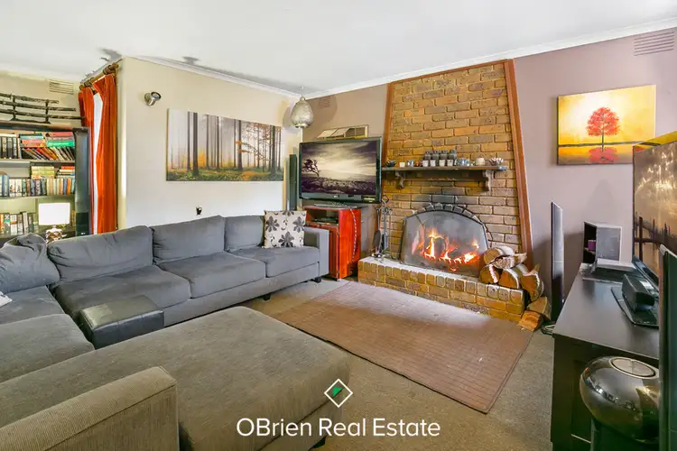 Second view of Homely house listing, 5 Callender Court, Frankston VIC 3199