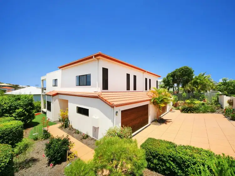 62 Southern Cross Parade, Sunrise Beach QLD 4567