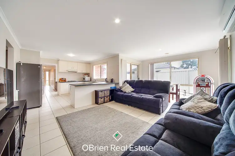 Fourth view of Homely house listing, 7 Wonboyn Close, Pakenham VIC 3810
