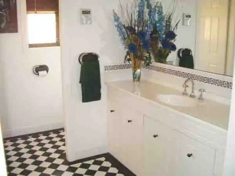 Sixth view of Homely house listing, 18 Hellyer Court, Dubbo NSW 2830