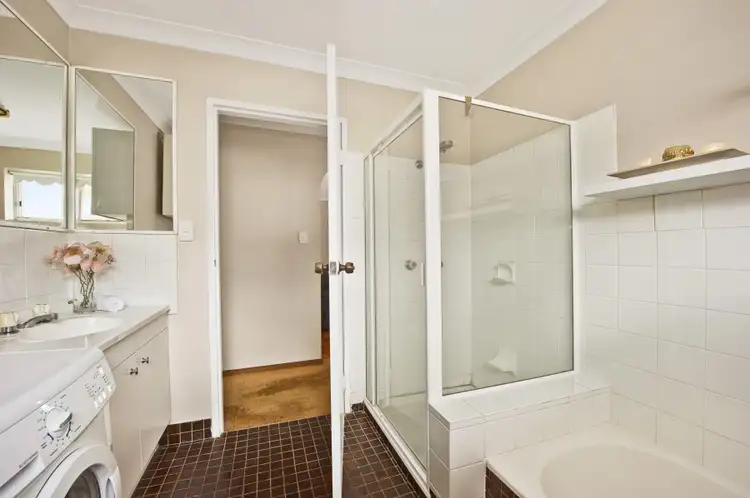 Fifth view of Homely unit listing, 5/41 Amelia Street, Coorparoo QLD 4151