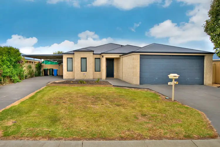 10 Crispe Way, Mckail WA 6330