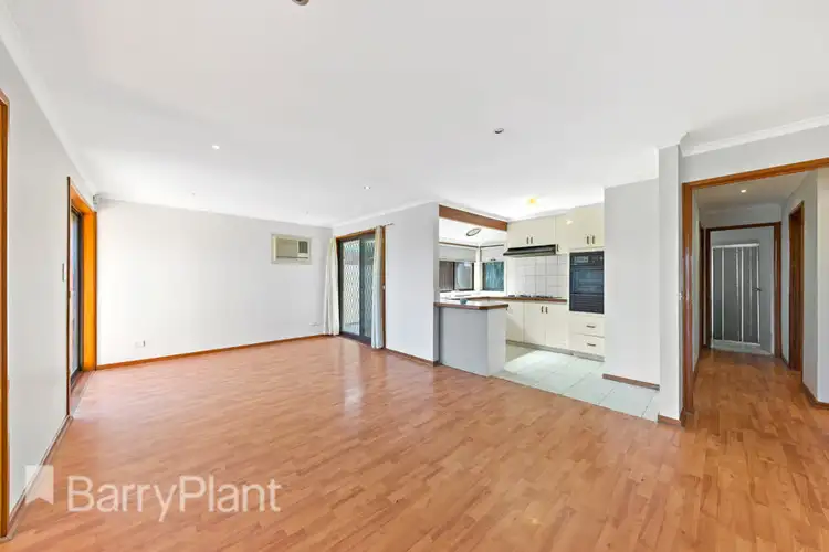 Seventh view of Homely house listing, 8 Centenary Court, Kings Park VIC 3021