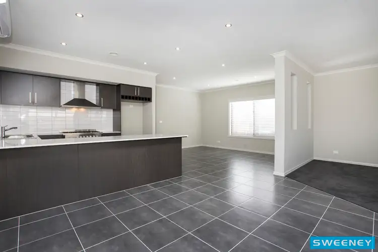 Fifth view of Homely house listing, 6 Keats Way, Plumpton VIC 3335