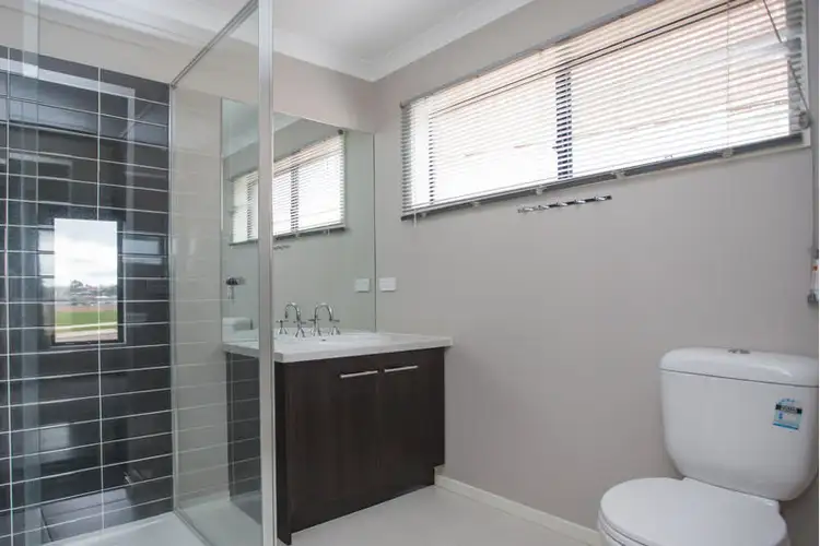 Fifth view of Homely house listing, 7 Golden Avenue, Warragul VIC 3820