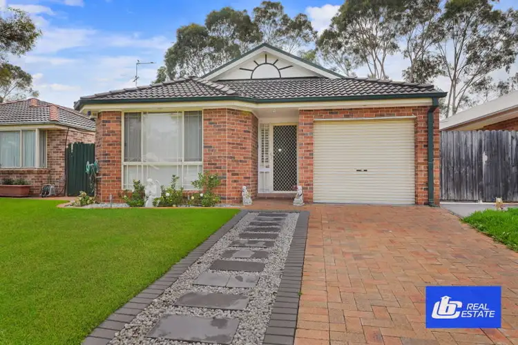 13 Corryton Court, Wattle Grove NSW 2173
