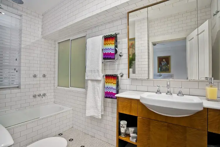 Fourth view of Homely apartment listing, 1/2 Greenknowe Avenue, Elizabeth Bay NSW 2011