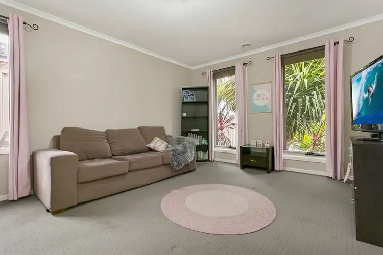 Fifth view of Homely house listing, 7 Belladonna Rise, Kangaroo Flat VIC 3555