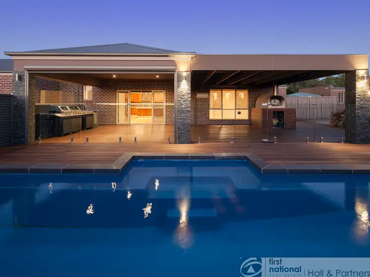 19A West Vista Place, Narre Warren North VIC 3804