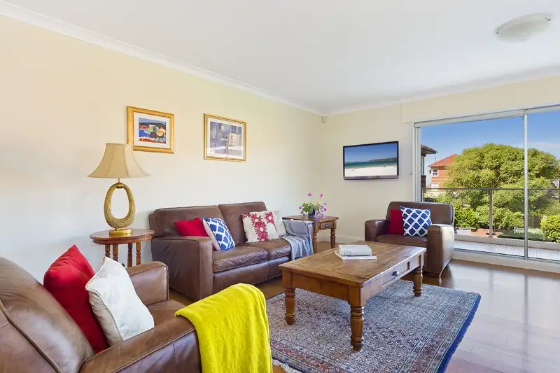 Main view of Homely unit listing, 2/133 Sydney Road, Fairlight NSW 2094