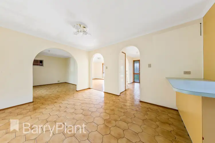 Fifth view of Homely house listing, 10 Baron Court, Kings Park VIC 3021
