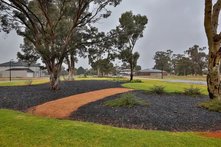 Fifth view of Homely house listing, 5 Rake Place, Mildura VIC 3500