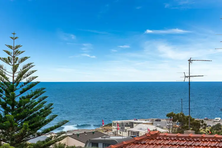 Main view of Homely unit listing, 4/27 Park Street, Clovelly NSW 2031
