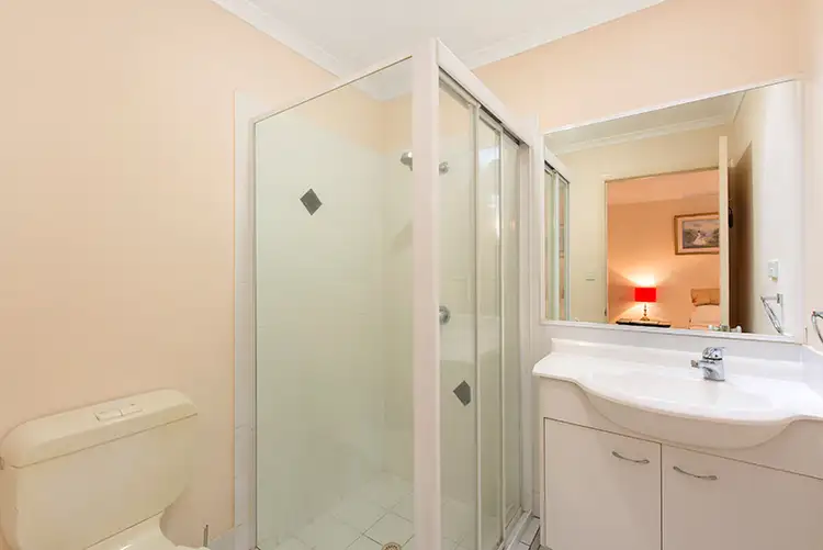 Fifth view of Homely unit listing, 8/121 Ekibin Road, Annerley QLD 4103