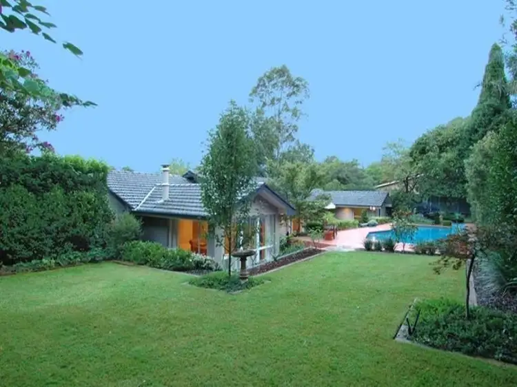 27 Normurra Avenue, North Turramurra NSW 2074