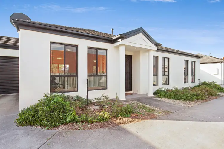 Main view of Homely townhouse listing, 3/21 Cummings Street, Wodonga VIC 3690