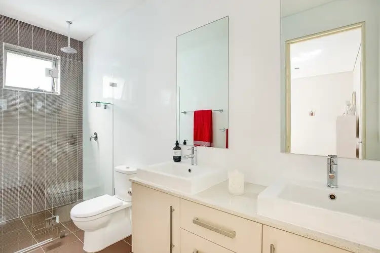 Fifth view of Homely apartment listing, 4/5 Brighton Street, Balgowlah NSW 2093