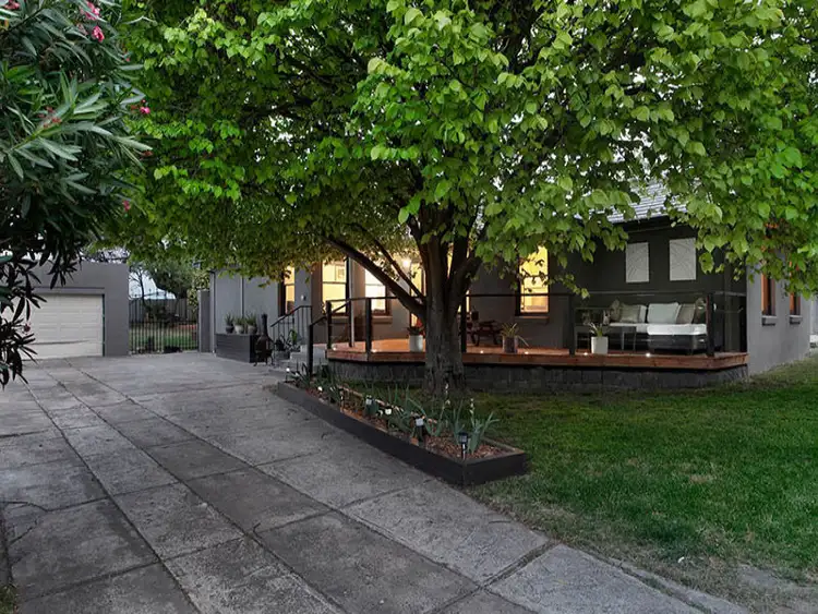 19 Pembroke Drive, Somerville VIC 3912
