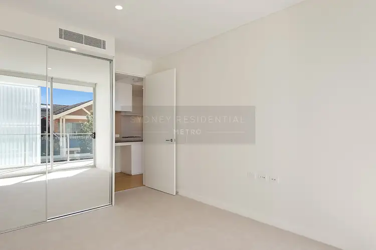 Fifth view of Homely apartment listing, 8 Northcote Street, St Leonards NSW 2065