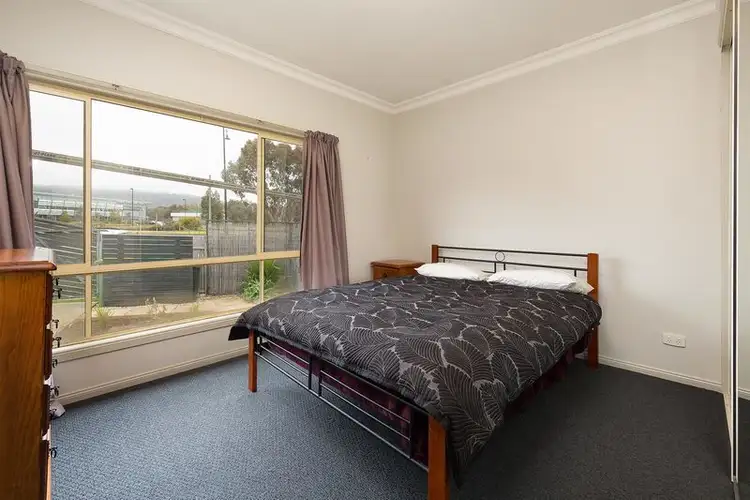 Fifth view of Homely unit listing, 1 & 2/122 Thomas Mitchell Drive, Wodonga VIC 3690