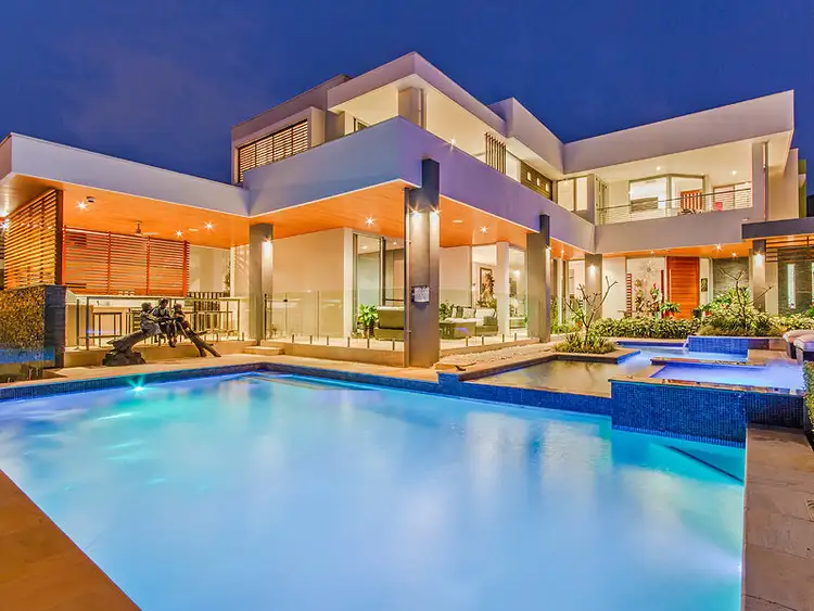 30 Azzurra Drive, Varsity Lakes QLD 4227