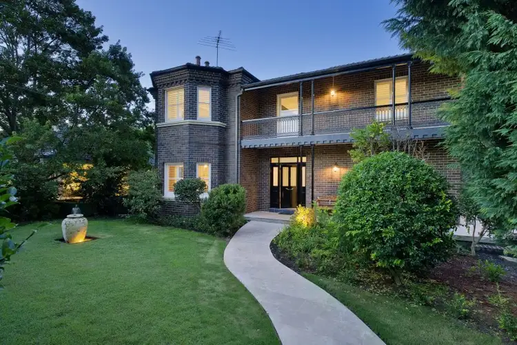 19 Hastings Road, Warrawee NSW 2074