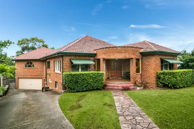 61 Woodlawn Avenue, Mangerton NSW 2500