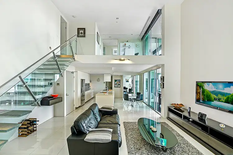 702/11 Hill Parade, Main Beach QLD 4217