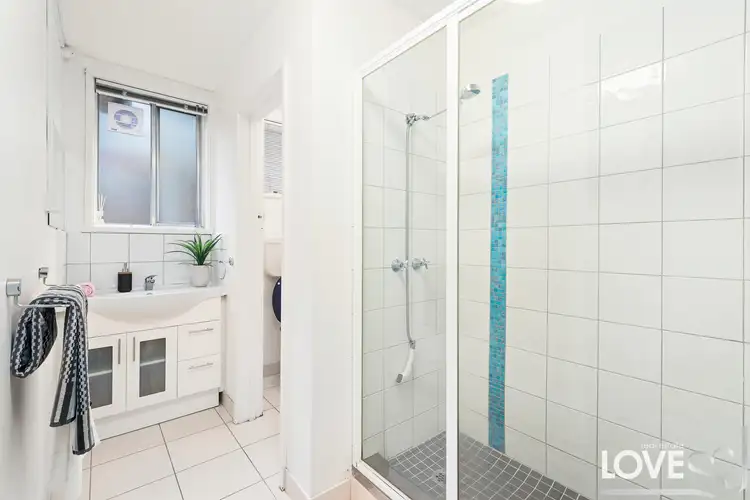 Sixth view of Homely apartment listing, 4/25 Martin Street, Thornbury VIC 3071
