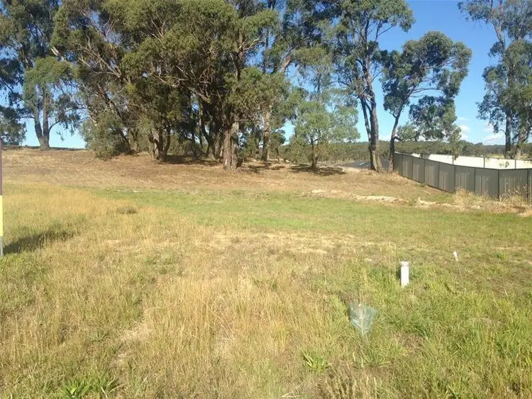 76 Doherty Close, Mount Clear VIC 3350