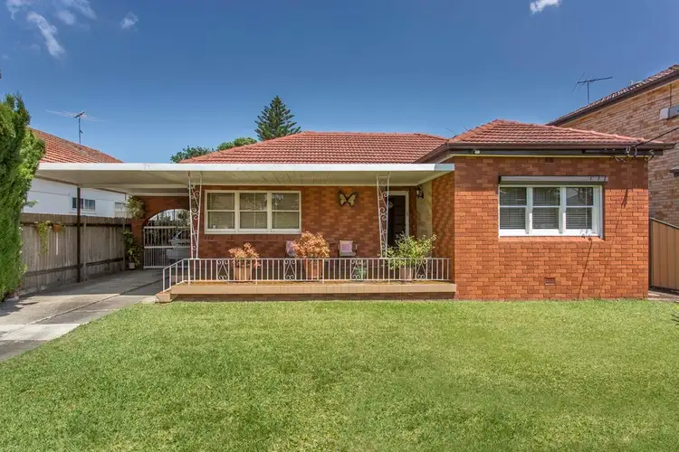 34 Laundess Avenue, Panania NSW 2213